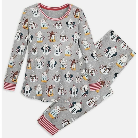 DISNEY MICKEY AND FRIENDS CHRISTMAS PAJAMAS🎄 - Picture 10 of 11